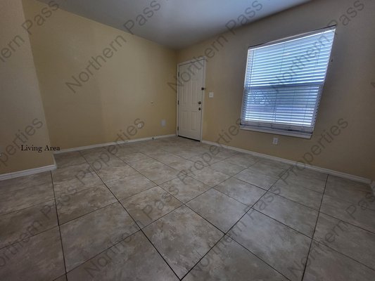 1 Bedroom Apt in Lower Valley! in REmilitary